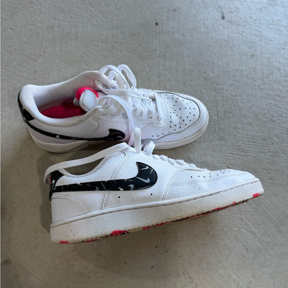 Women’s Nike Shoes 8